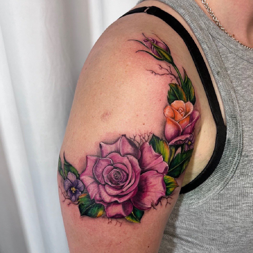 TATTOO TIME w/ SAMAR